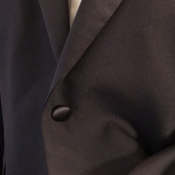 Pronto Uomo Tuxedo Coat - Picture 16 of 17